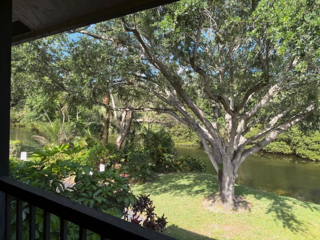 2664 NW 42nd Avenue, Coconut Creek, FL 33066