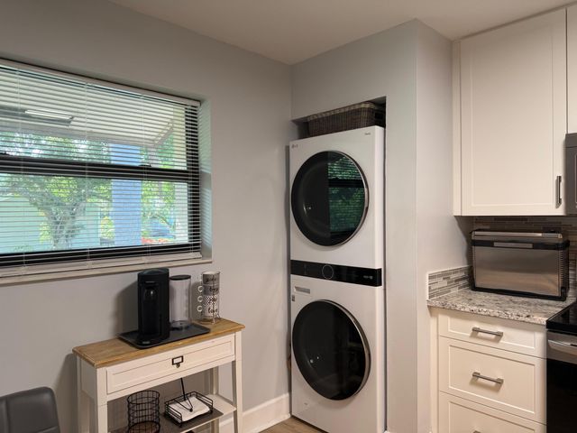 2664 NW 42nd Avenue, Coconut Creek, FL 33066