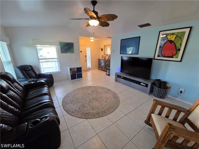 27312 Gasparilla DR, Bonita Springs, FL 34135