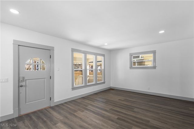 338 Woodlawn Avenue, Cambridge, OH 43725