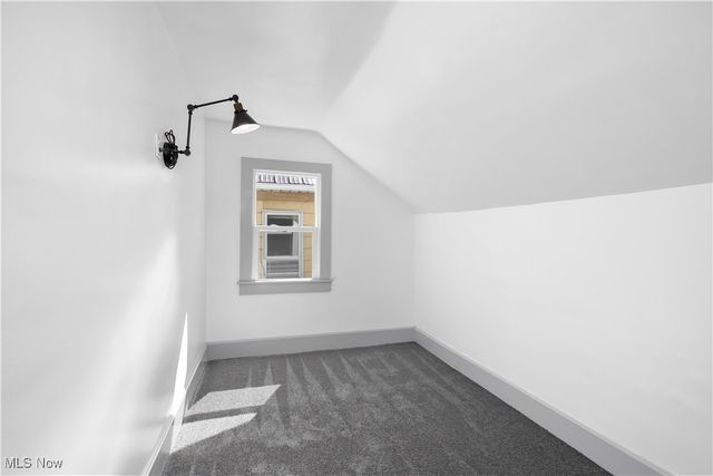 338 Woodlawn Avenue, Cambridge, OH 43725