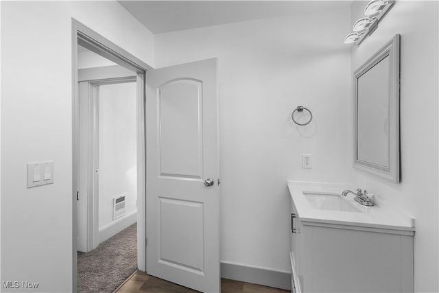 338 Woodlawn Avenue, Cambridge, OH 43725