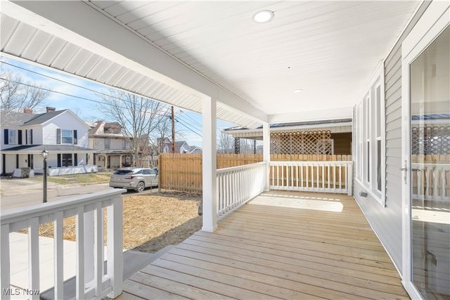 338 Woodlawn Avenue, Cambridge, OH 43725