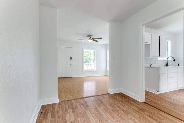 3109 S Wesleyan Drive, Fort Worth, TX 76105