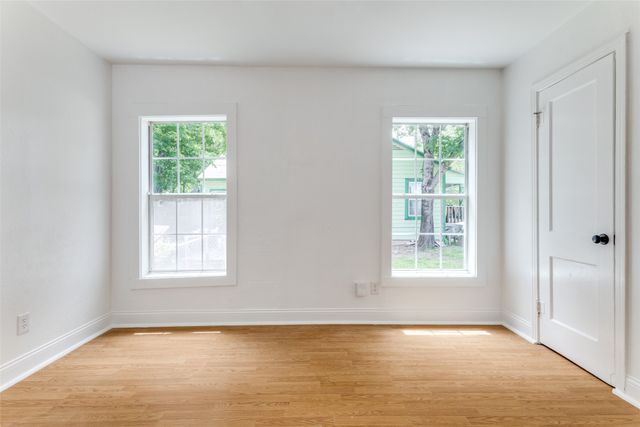 3109 S Wesleyan Drive, Fort Worth, TX 76105