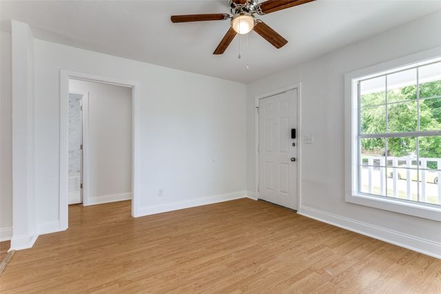 3109 S Wesleyan Drive, Fort Worth, TX 76105