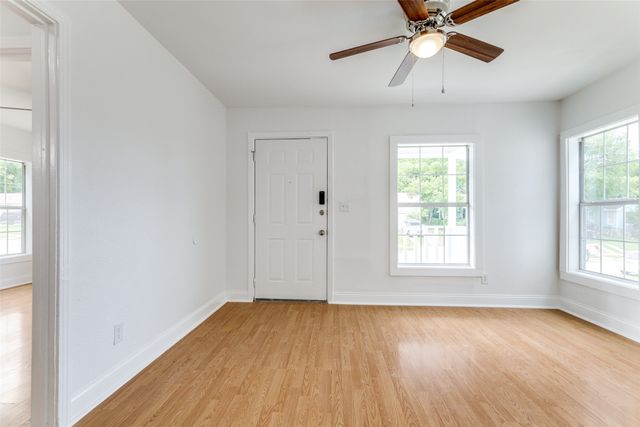 3109 S Wesleyan Drive, Fort Worth, TX 76105