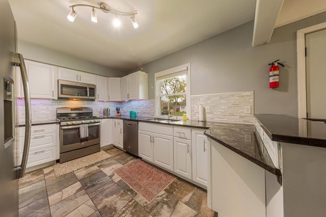 6624 Columbus Avenue S, Richfield, MN 55423