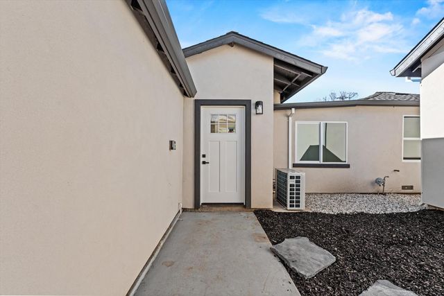 3109 29th Ave, Sacramento, CA 95820