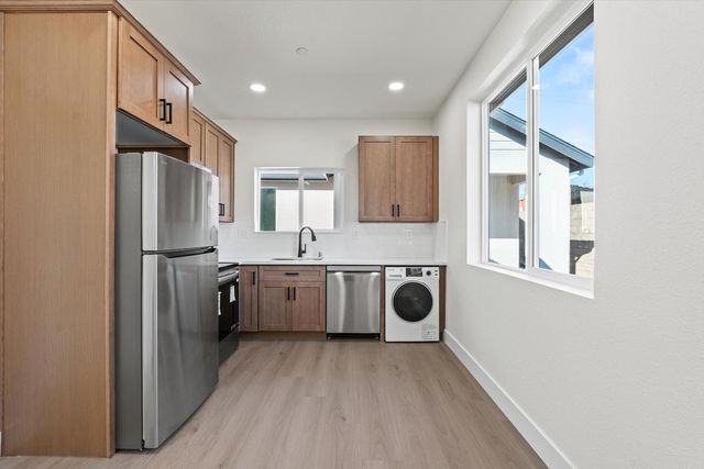 3109 29th Ave, Sacramento, CA 95820