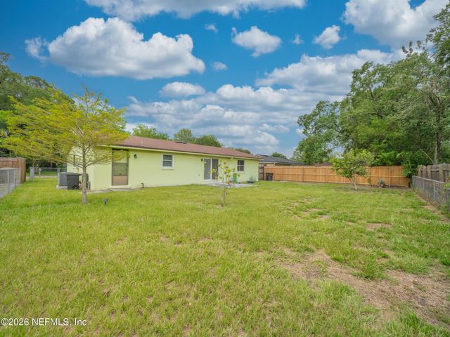 758 TRAMBLEY Drive E, Jacksonville, FL 32221