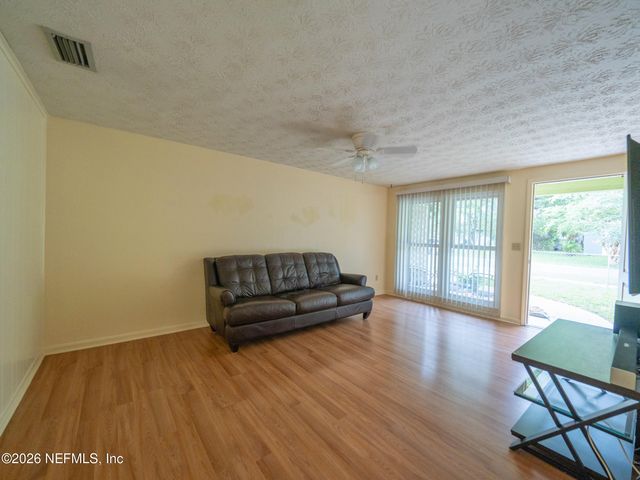 758 TRAMBLEY Drive E, Jacksonville, FL 32221