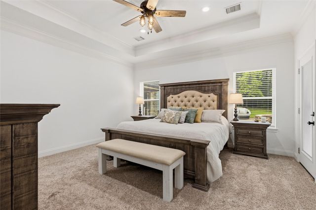 9703 Crestwater Circle, Magnolia, TX 77354