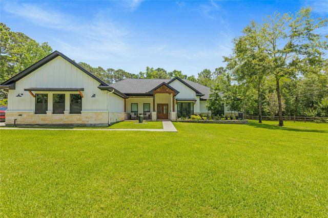9703 Crestwater Circle, Magnolia, TX 77354