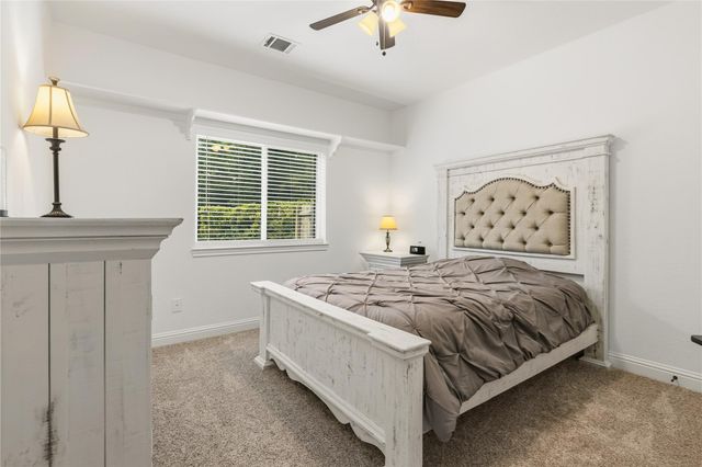 9703 Crestwater Circle, Magnolia, TX 77354