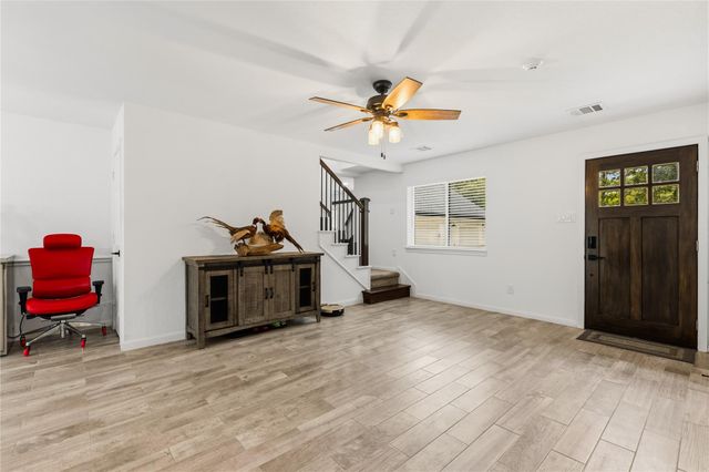 9703 Crestwater Circle, Magnolia, TX 77354