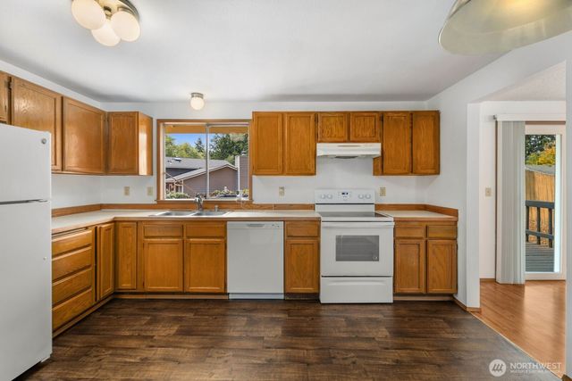 31721 4th Avenue S, Federal Way, WA 98003
