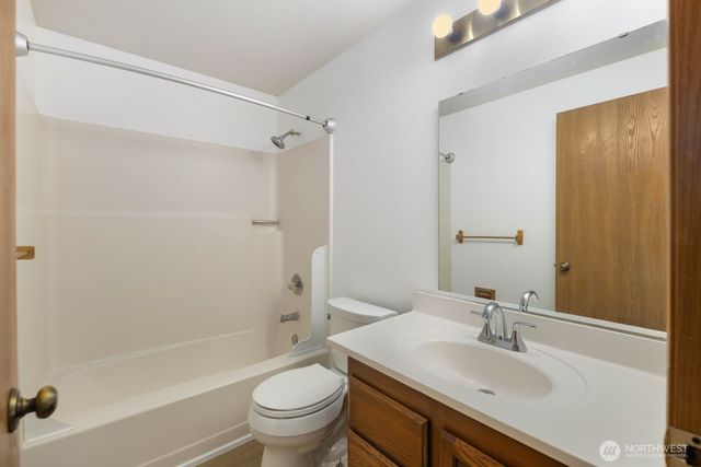 31721 4th Avenue S, Federal Way, WA 98003