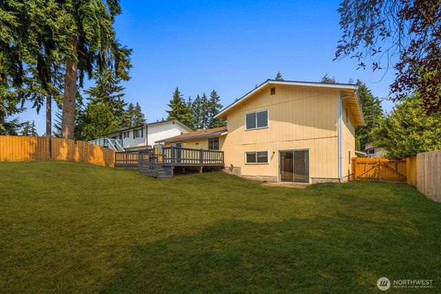 31721 4th Avenue S, Federal Way, WA 98003