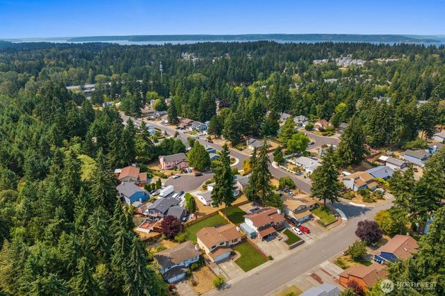 31721 4th Avenue S, Federal Way, WA 98003