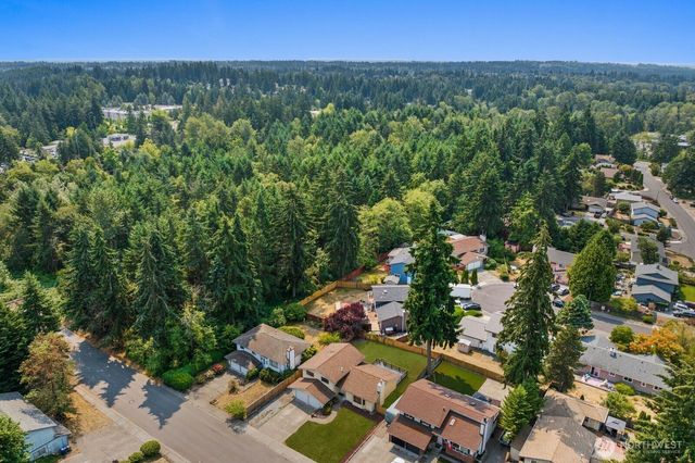 31721 4th Avenue S, Federal Way, WA 98003
