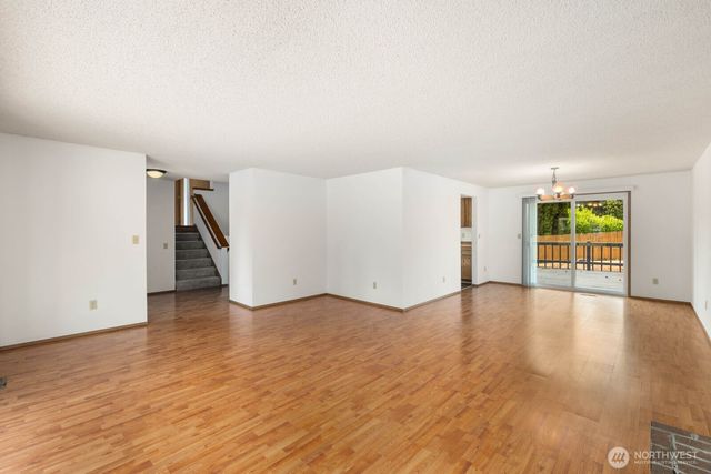 31721 4th Avenue S, Federal Way, WA 98003