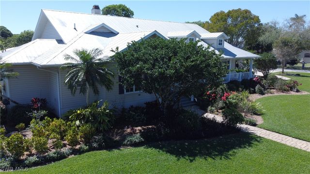 234 W Circle DR, Clewiston, FL 33440