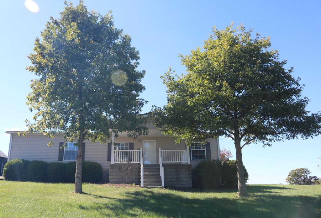 5780 Moorefield Road, Carlisle, KY 40311