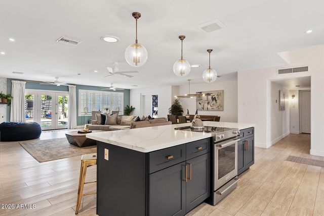 6905 E MARIPOSA Drive, Scottsdale, AZ 85251