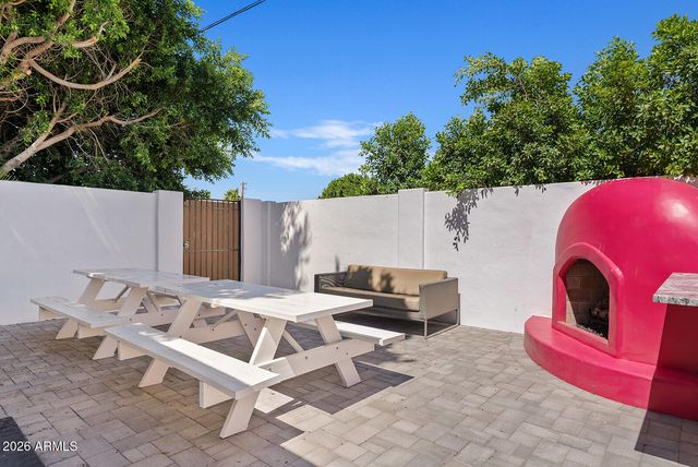 6905 E MARIPOSA Drive, Scottsdale, AZ 85251