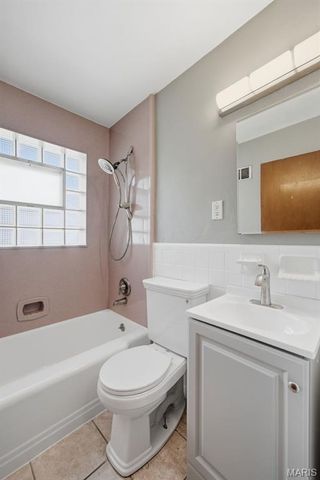 7008 Motte Street, St Louis, MO 63121