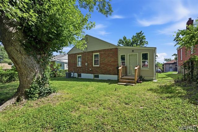 7008 Motte Street, St Louis, MO 63121