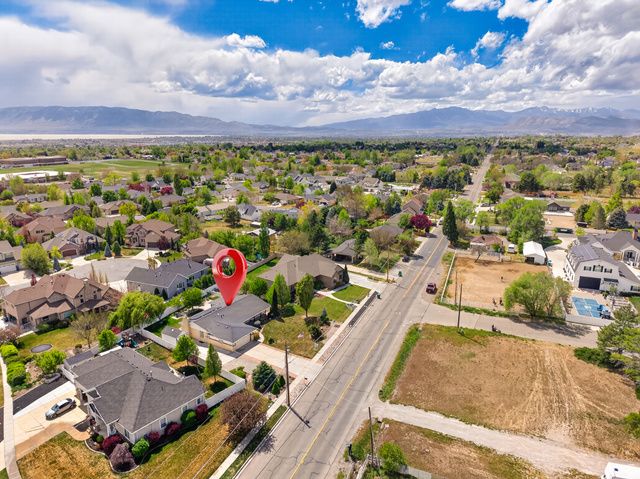 5725 W 9600 N, Highland, UT 84003
