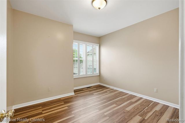 13500 Wyndemere Circle, Sterling Heights, MI 48313