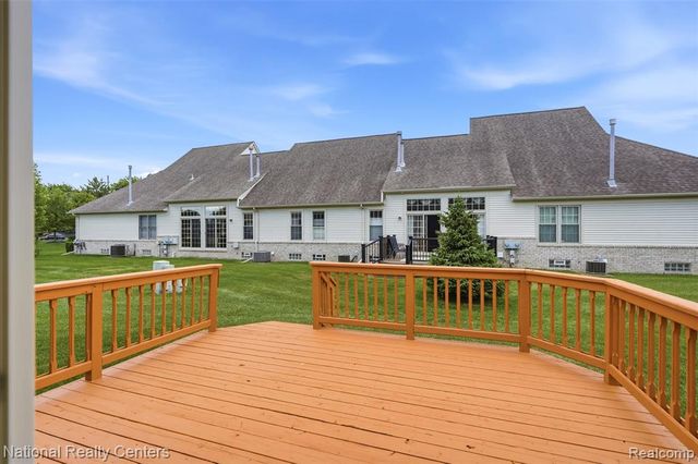 13500 Wyndemere Circle, Sterling Heights, MI 48313