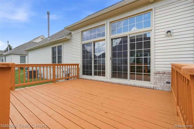 13500 Wyndemere Circle, Sterling Heights, MI 48313