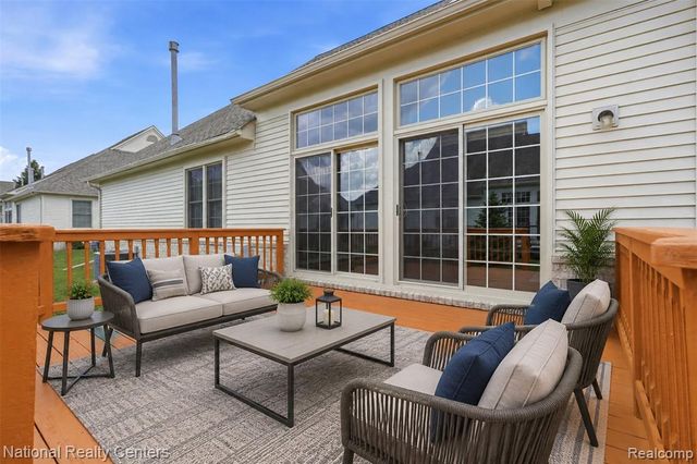 13500 Wyndemere Circle, Sterling Heights, MI 48313