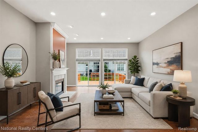 13500 Wyndemere Circle, Sterling Heights, MI 48313