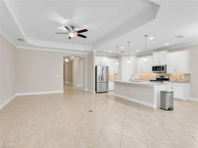 16313 Aberdeen WAY, Naples, FL 34110