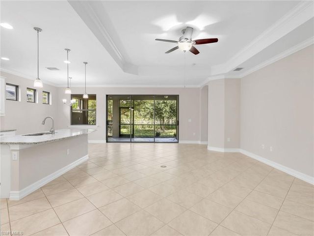 16313 Aberdeen WAY, Naples, FL 34110
