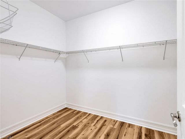 16313 Aberdeen WAY, Naples, FL 34110