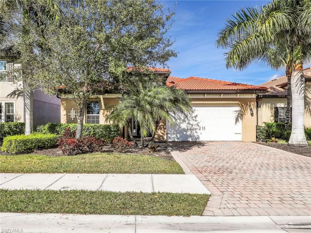16313 Aberdeen WAY, Naples, FL 34110