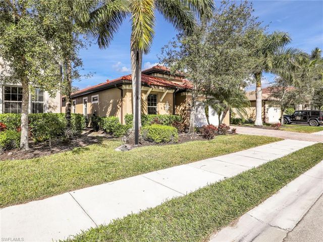 16313 Aberdeen WAY, Naples, FL 34110