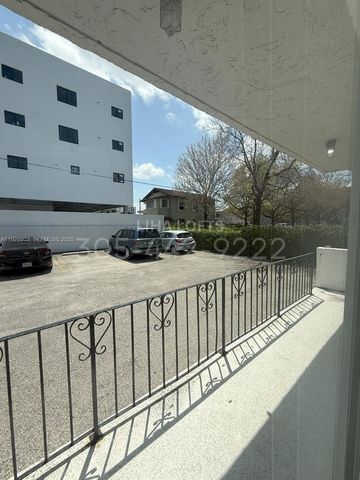 1328 NW 4th St 2, Miami, FL 33125