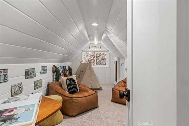 1149 Scenic Wy, Rimforest, CA 92378