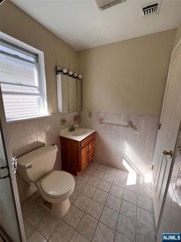 19 Halleck Street, Newark, NJ 07104