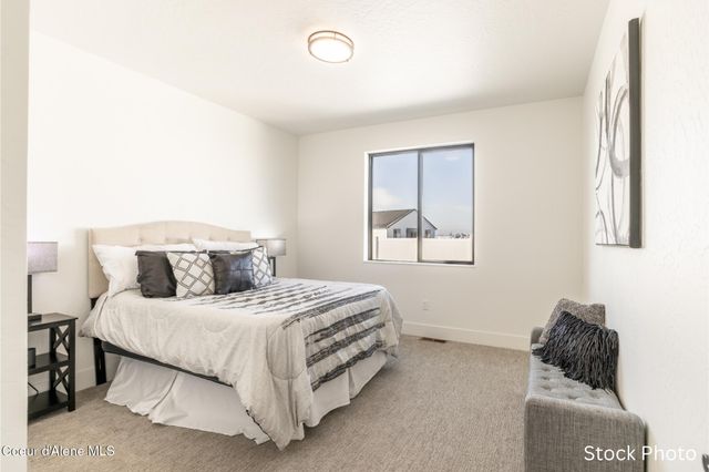 5991 W MORESBY AVE, Rathdrum, ID 83858