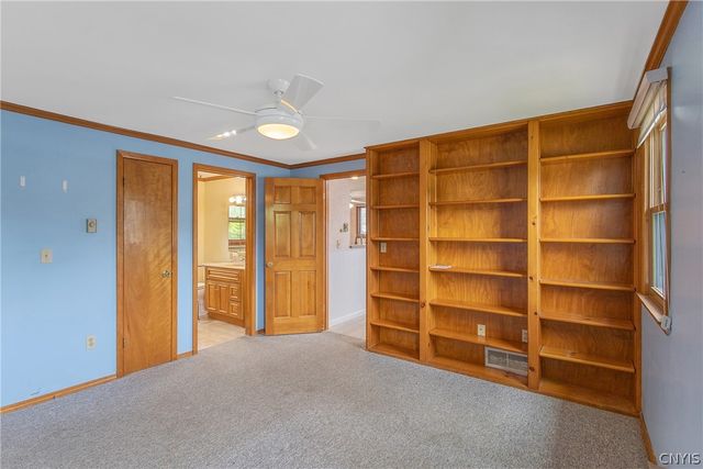 7799 Bainbridge Drive, Clay, NY 13090