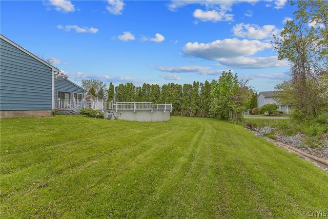 7799 Bainbridge Drive, Clay, NY 13090