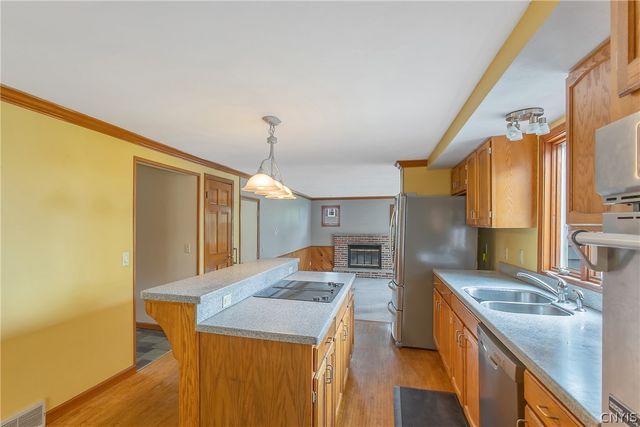 7799 Bainbridge Drive, Clay, NY 13090